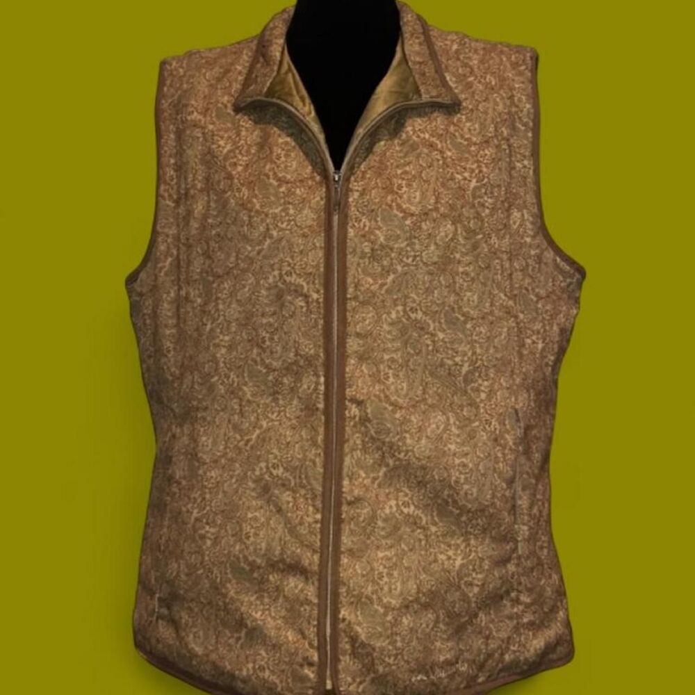 Columbia River Resort Golden Beige Paisley Quilted Vest